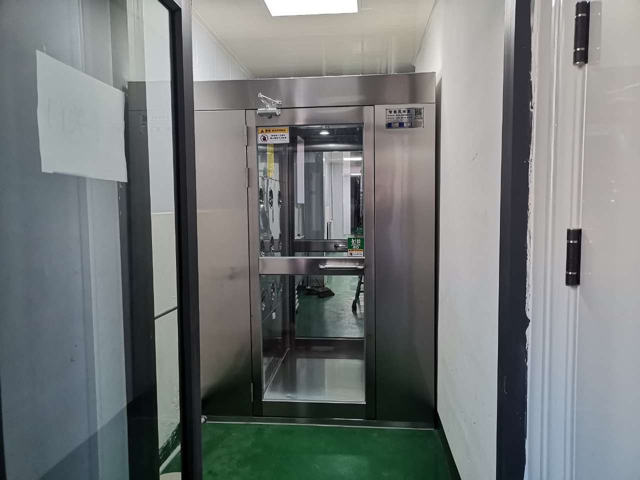 德州寶晟環(huán)境科技有限公司風淋門安裝